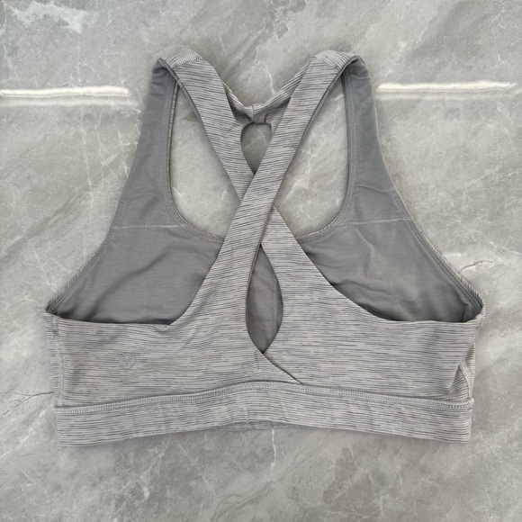 Women’s Lululemon Time To Sweat Sports Bra Keyhole Size 8 - Picture 8 of 15